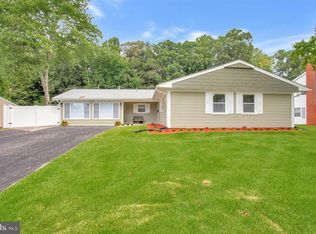 15762 Pointer Ridge Dr, Bowie, MD 20716