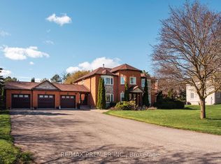 11 Sleepy Hollow Ln, Whitchurch Stouffville, ON L4A3G7