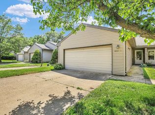 1801 Glenwood Oaks Ct APT A, Urbana, IL 61801