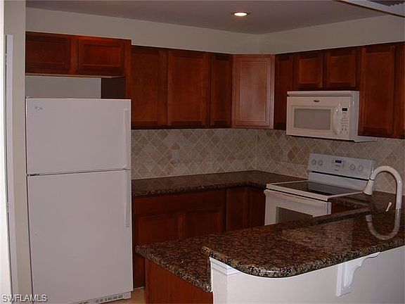 4th image of 12962 Elm Creek Ct