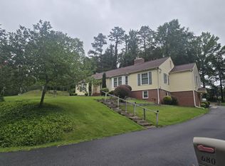 680 Park Ln, Halifax, VA 24558