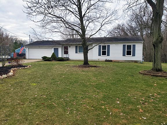 2nd image of 10820 Lockewood Dr SE