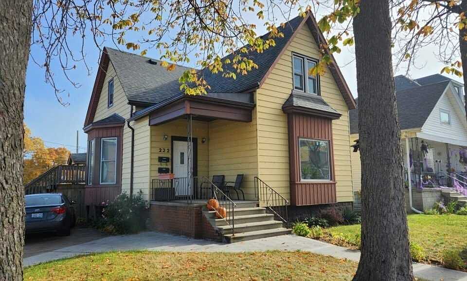 1st image of 222 Gladstone Ave