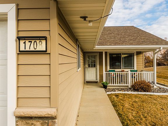 4th image of 1708 Park Side Ct