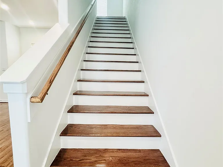 3846 Center St — Photo 23