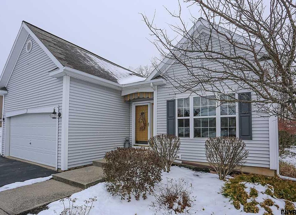 1st image of 35 Glenview Dr