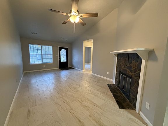5th image of 2580 Teakwood Ln #A