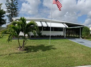 8889 Castle Dr, Boynton Beach, FL 33436