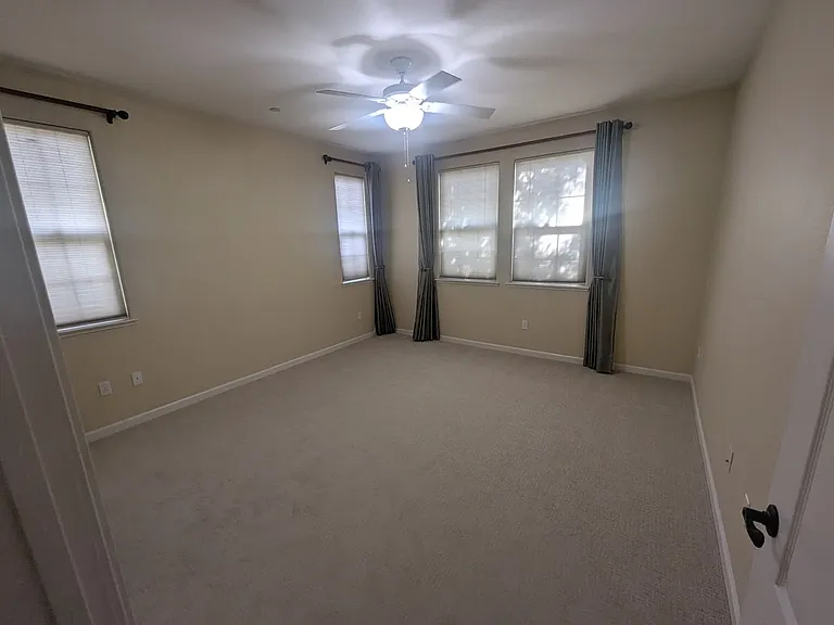 1656 Marseille Ln — Photo 6