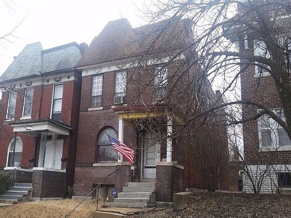 2nd image of 4202 Russell Blvd