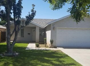 911 D St, Reedley, CA 93654