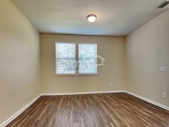 3rd image of 12204 Pebble Point Dr S