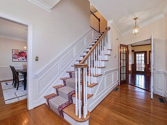 2nd image of 5319 Silchester Ln