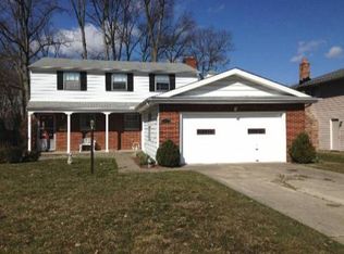 5460 W 227th St, Fairview Park, OH 44126