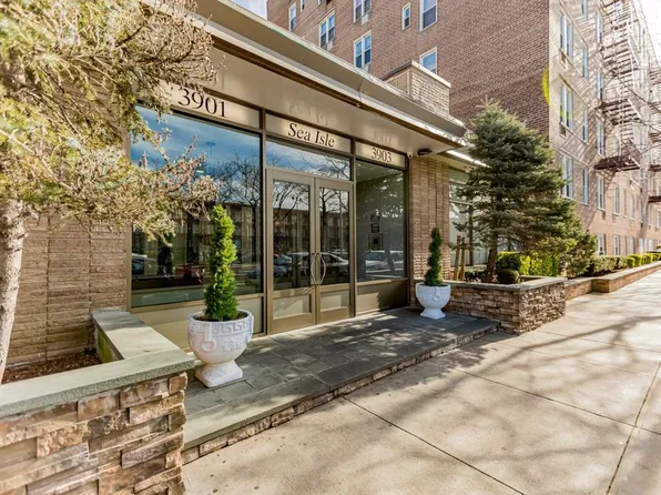 3903 Nostrand Avenue image 1 of 24