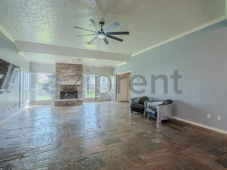 7934 Round Rock Dr — Photo 7