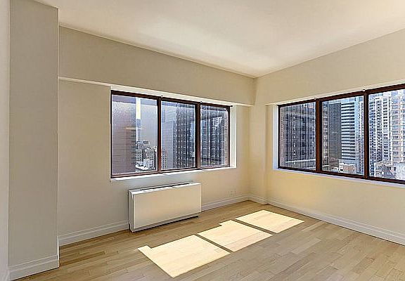 5th image of 260 W 52nd St APT 18A