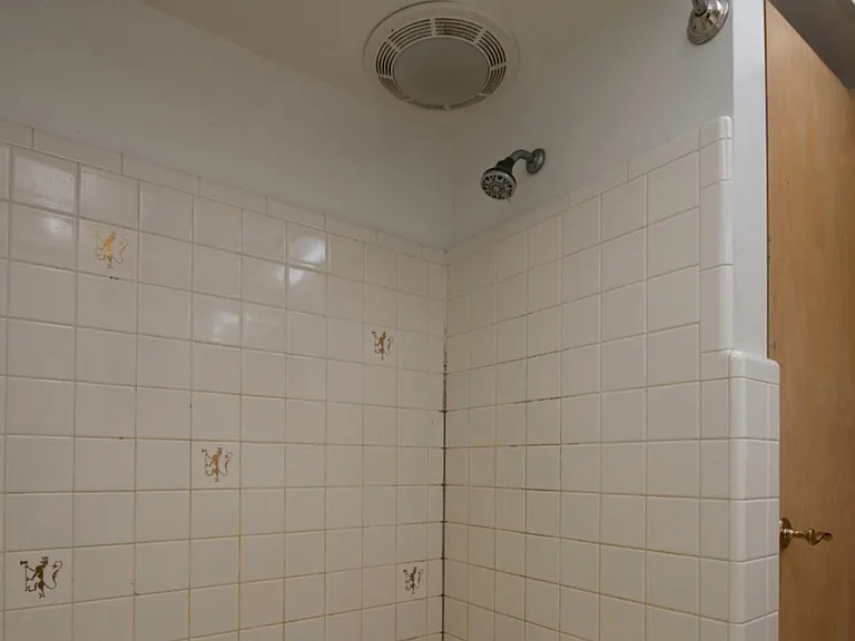 611 Brynhaven Dr — Photo 13