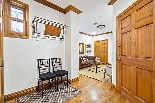 Rented by Avi Nash Associates | media 22