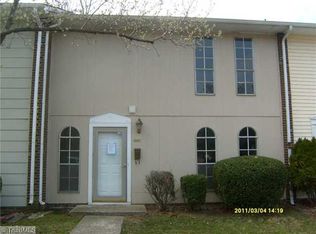331 E Montcastle Dr UNIT C, Greensboro, NC 27406