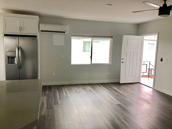 2nd image of 2030 Diamond St APT F