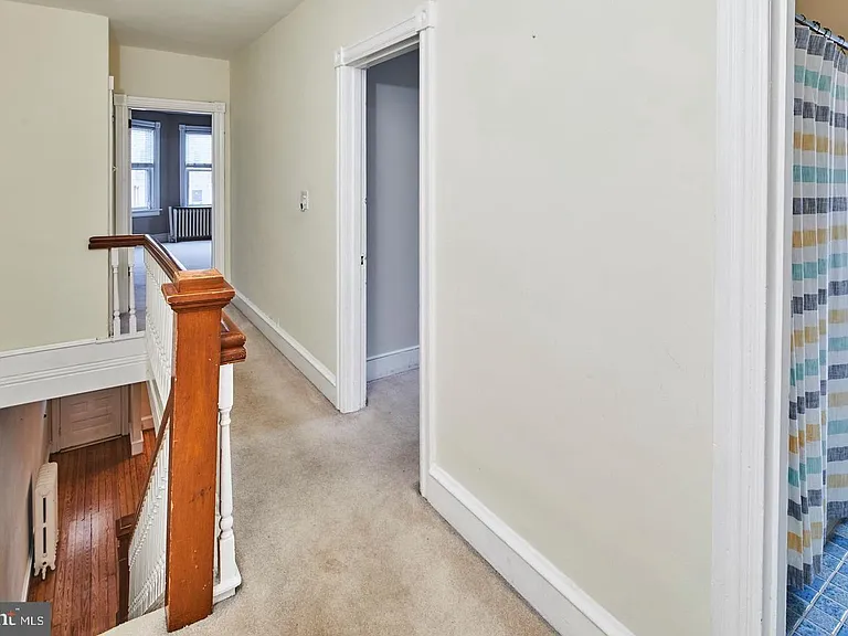 1607 W 9th St — Photo 13