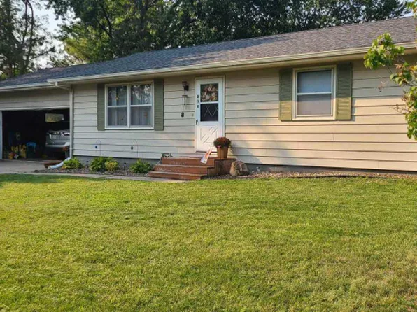 278 Tower Heights Ct, Prescott, WI 54021