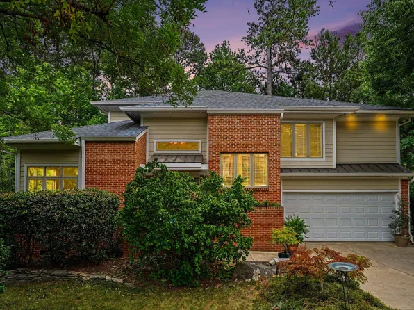 102 Bradwyck Dr, Cary, NC 27513