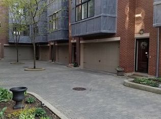 2134 W Irving Park Rd APT 1, Chicago, IL 60618