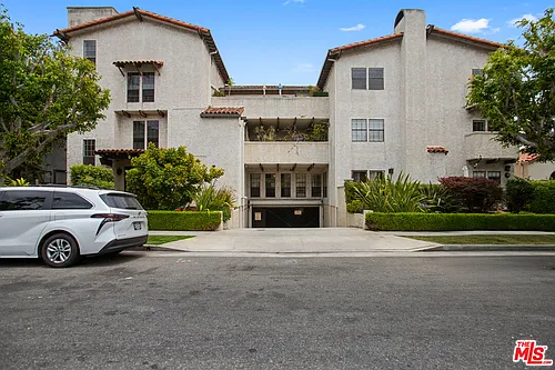 1110 S Shenandoah St #8 Photo 1