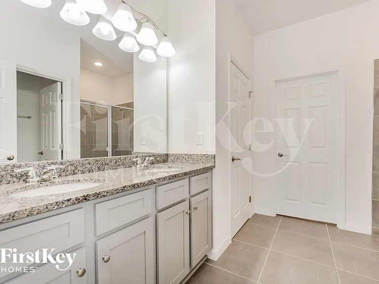 1264 Spokane Point — Photo 8
