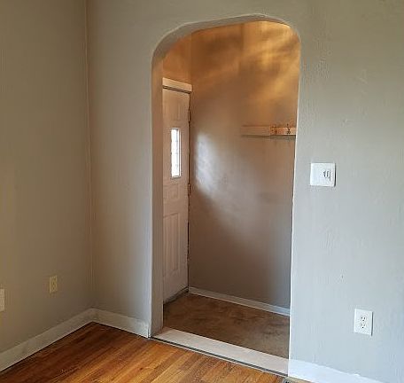 2nd image of 110 Lowrane Dr