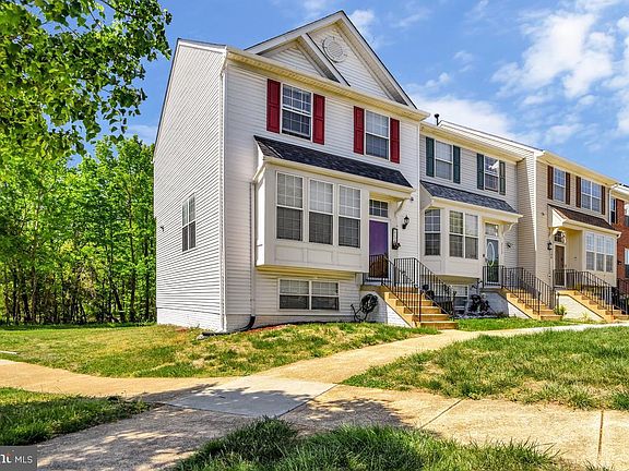 2nd image of 2134 Racquet Pl