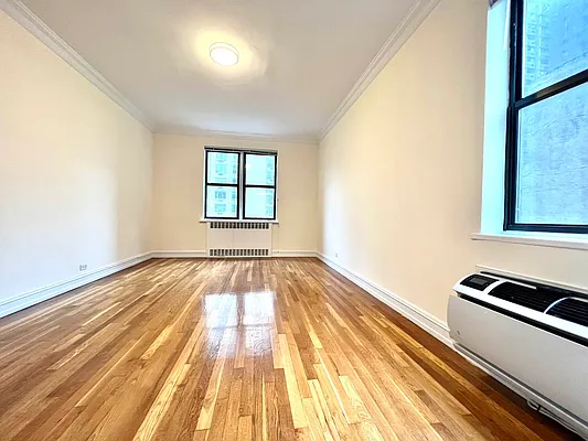 Rented by Corcoran | media 10