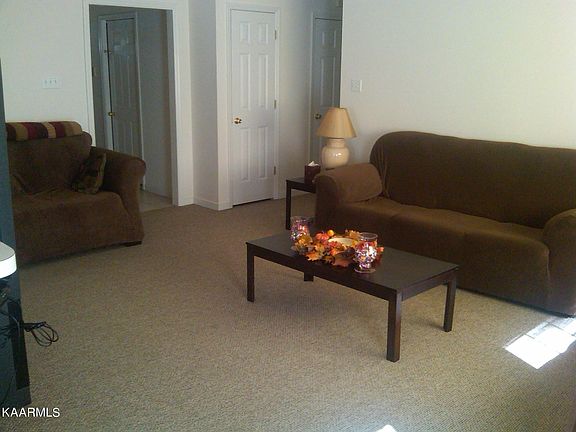 3rd image of 2418 Dublin Dr
