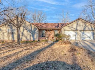 3230 Sky Line Dr, Poplar Bluff, MO 63901