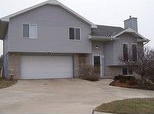 500 Ascot St, Sioux City, IA 51103