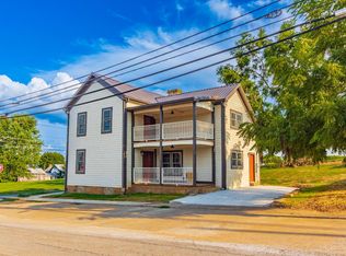 305 W Walnut St, West Union, OH