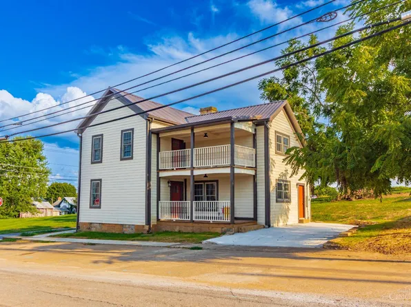 305 W Walnut St, West Union, OH 45693