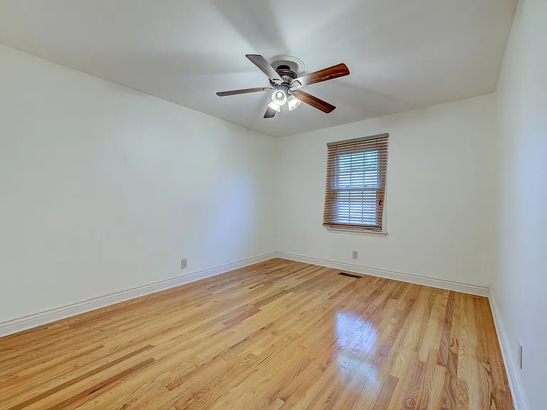 10602 Tioga Ct — Photo 31