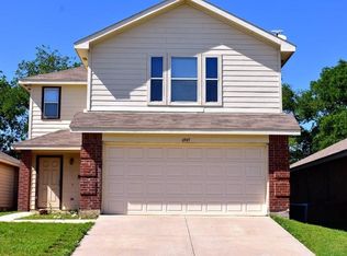 6945 Brookglen Ln, Fort Worth, TX 76179