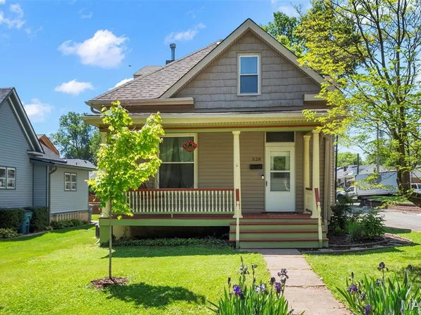 528 Hillsboro Ave, Edwardsville, IL 62025