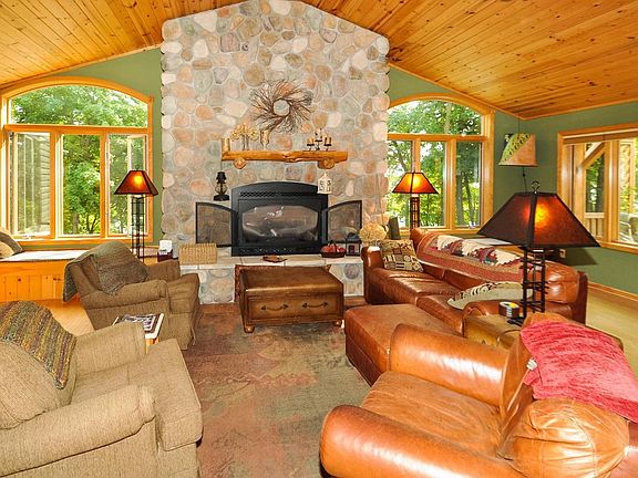 4th image of 8695 Breezy Cir NW
