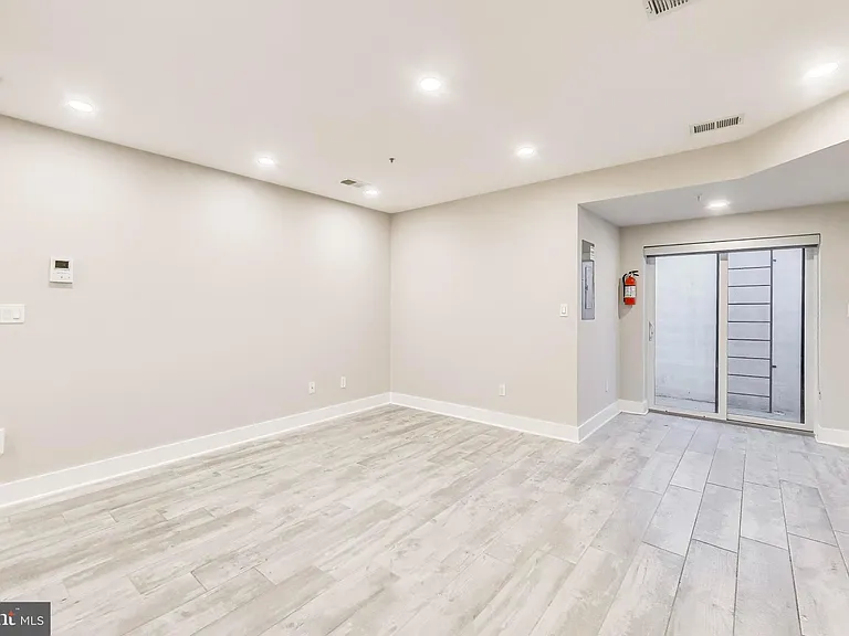 1444 Harvard St NW #1 — Photo 7