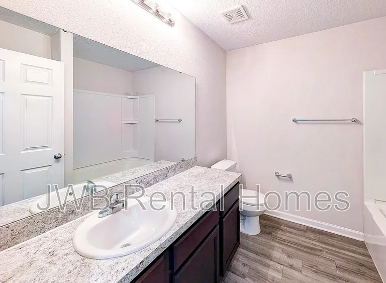 8000 Dandy Ave — Photo 10
