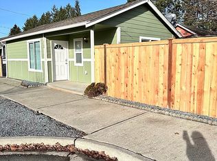 215 Van Scoyoc Ave SW, Orting, WA 98360