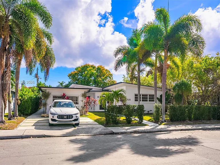 7525 Adventure Ave — Photo 44