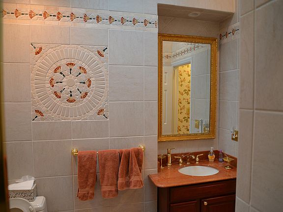 Luxurious Main Bath