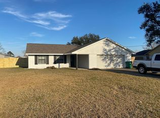6519 Meadow Ridge Ln, Lake Charles, LA 70605