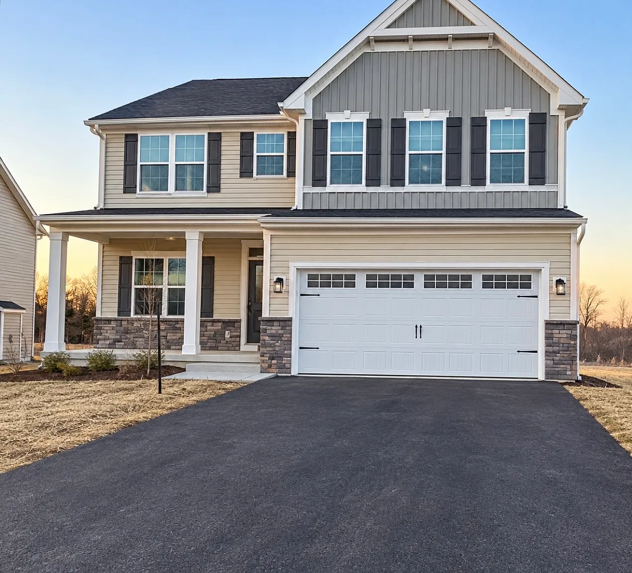 7 bed, 2775 sqft, $895 — Photo 1